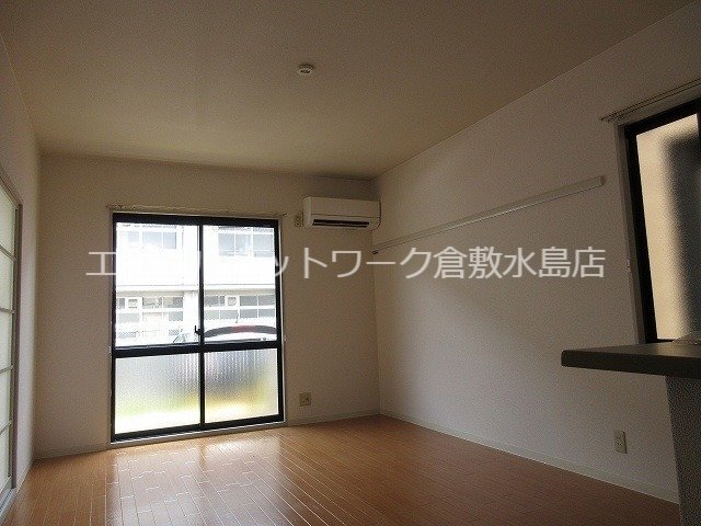 拡大写真:倉敷市玉島中央町2丁目 1階101の居間