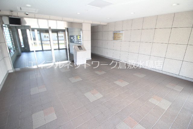 拡大写真:クレストール 4階406のエントランス