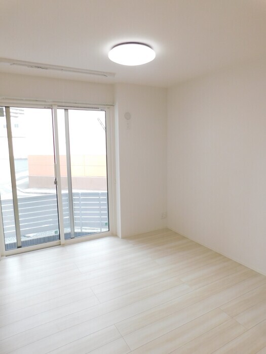 拡大写真:RESIDENCE阿知 1階102の内装