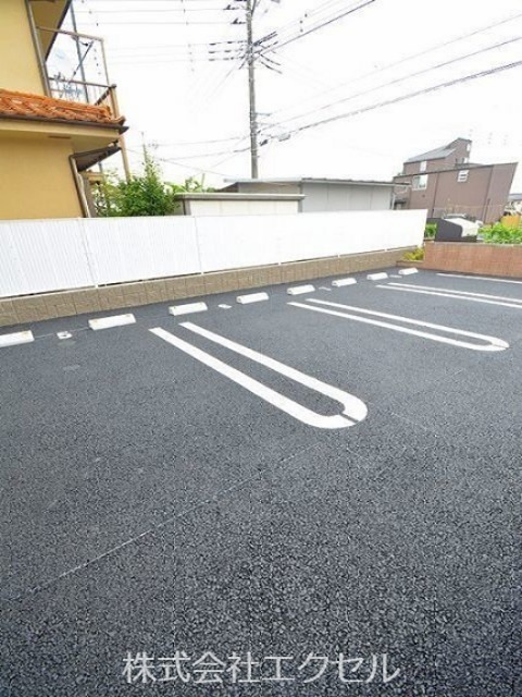 拡大写真：青梅市師岡町２丁目 1階101の駐車場
