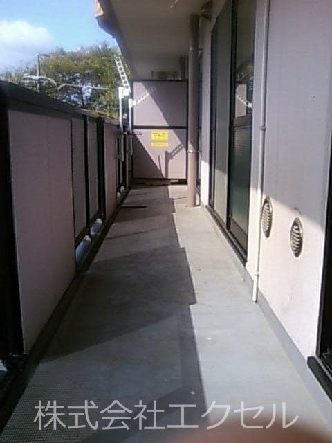 拡大写真:八王子市東浅川町 2階205のバルコニー・ベランダ