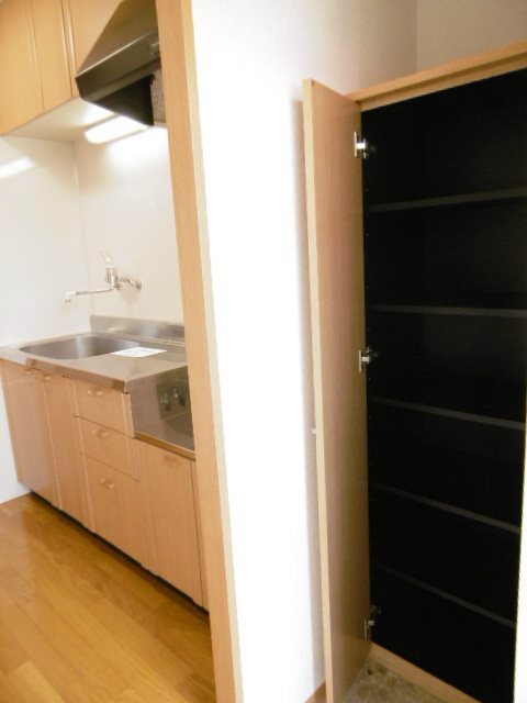 拡大写真:町田市小山町 3階305の玄関