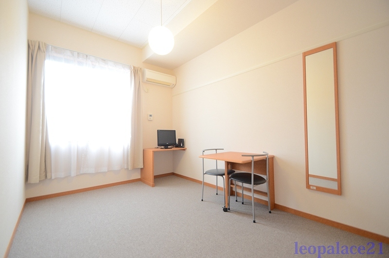 拡大写真:町田市野津田町 2階K1のリビング
