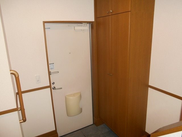 拡大写真:町田市鶴間3丁目 1階101の玄関