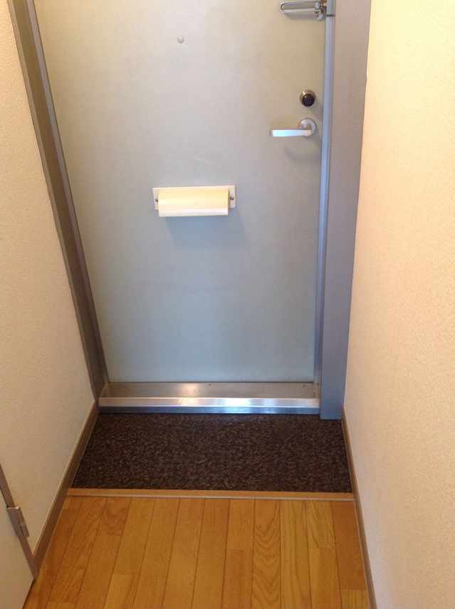 拡大写真:八王子市高倉町 3階307の玄関