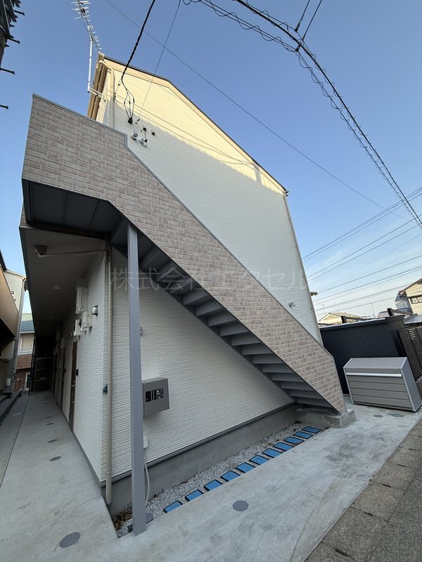 拡大写真:相模原市緑区元橋本町 2階204のエントランス