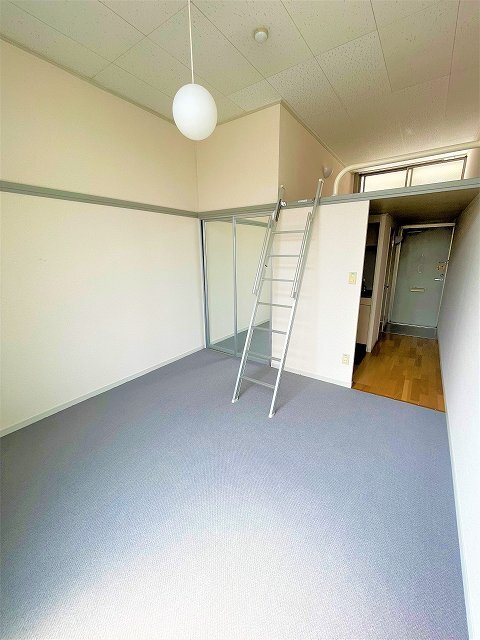 拡大写真:八王子市堀之内3丁目 2階201のリビング