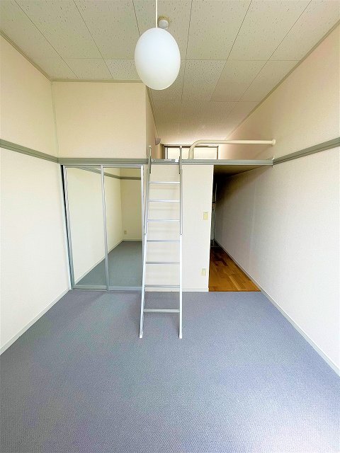 拡大写真:八王子市堀之内3丁目 2階201のリビング