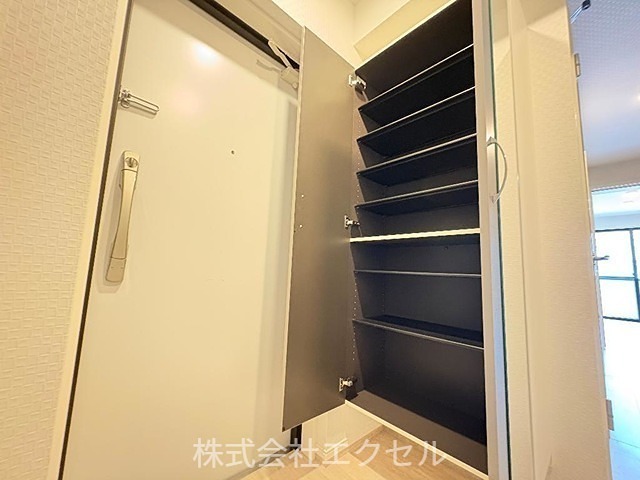 拡大写真:立川市一番町2丁目 2階203の玄関