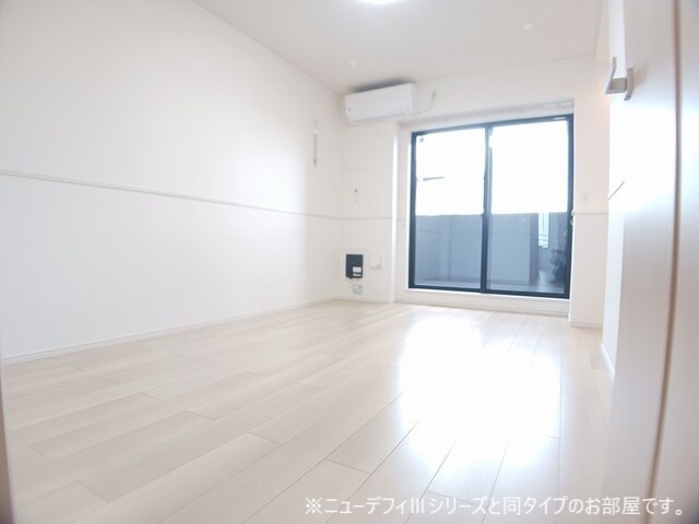拡大写真:青梅市河辺町8丁目 2階202のリビング