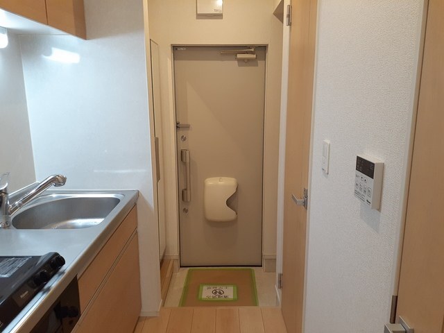 拡大写真:小平市小川東町 1階102の玄関