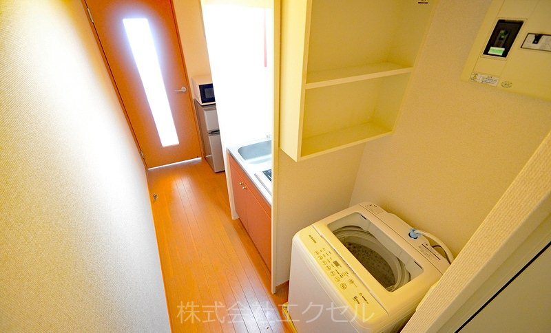 拡大写真:レオパレス東豊田1 2階201の玄関