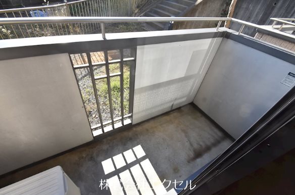 拡大写真:八王子市館町 1階102のバルコニー・ベランダ
