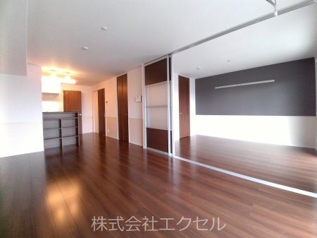 拡大写真:グランメール2番館 1階103のリビング