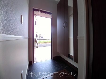 拡大写真:グランメール2番館 1階103の玄関