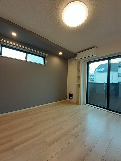 拡大写真：青梅市師岡町４丁目 1階101のリビング
