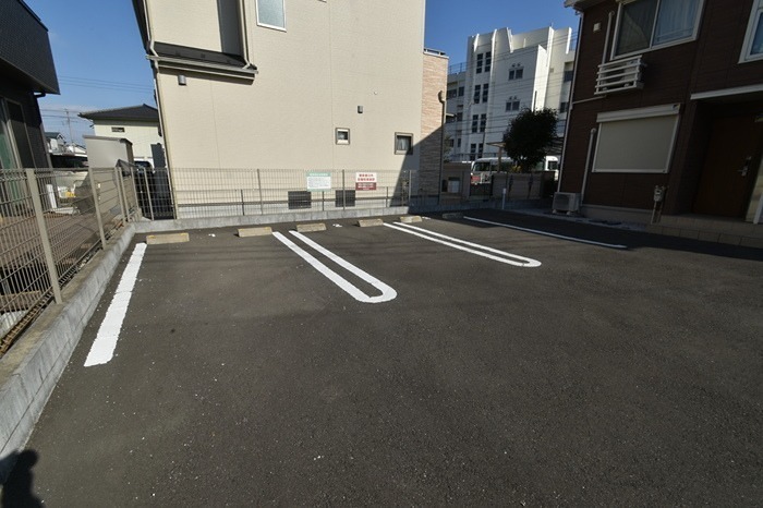 拡大写真:カーサ東豊田 1階102の駐車場