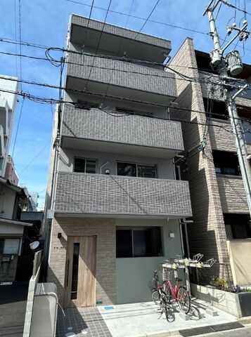 拡大写真：ラ・ローザⅡ 3階301の外観も気になるポイント
