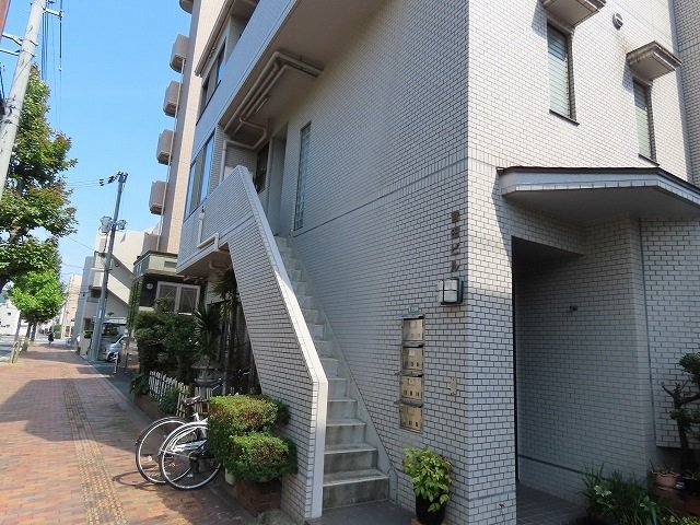 拡大写真:宮田ビル 3階301のエントランス