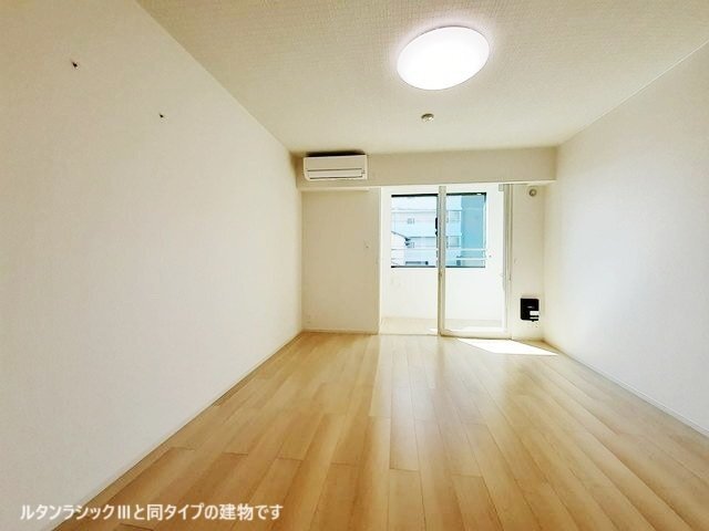 拡大写真:シャンス トロワ 2階202の使いやすいリビングです