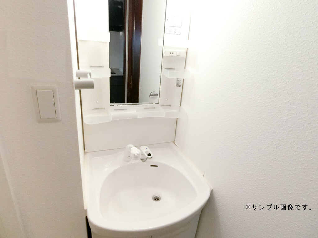 拡大写真:グラビスコート紙屋町 9階903の過ごしやすい室内です