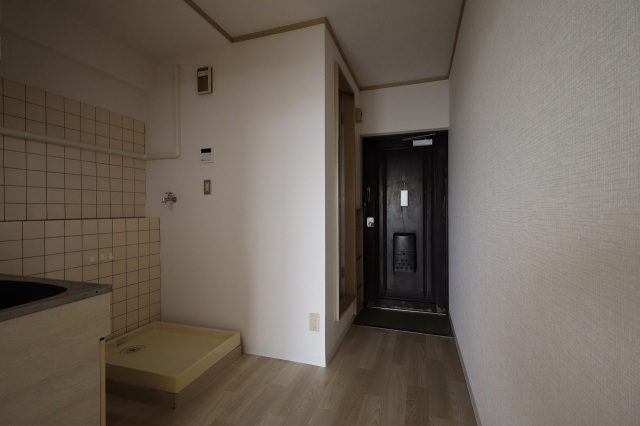 拡大写真:メゾン敬 7階704の居間