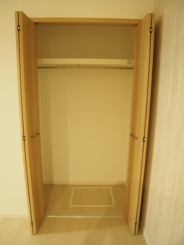 拡大写真:GRANDTIC R.I青崎 2階203の収納