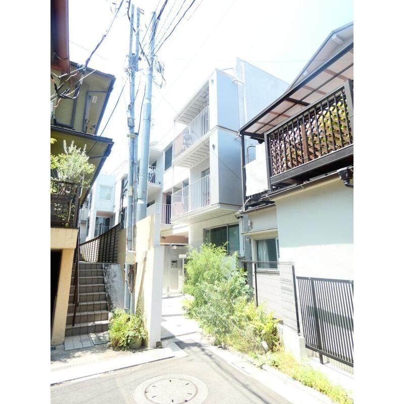 拡大写真:向丘・旬創館 2階204の建物外観