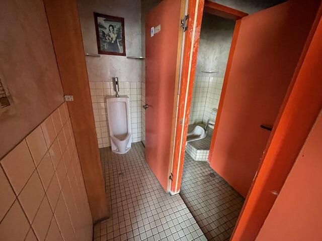拡大写真:西尾店舗 1階1のトイレ