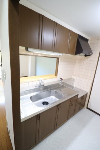 拡大写真:フローラルコート橘 2階206のキッチン