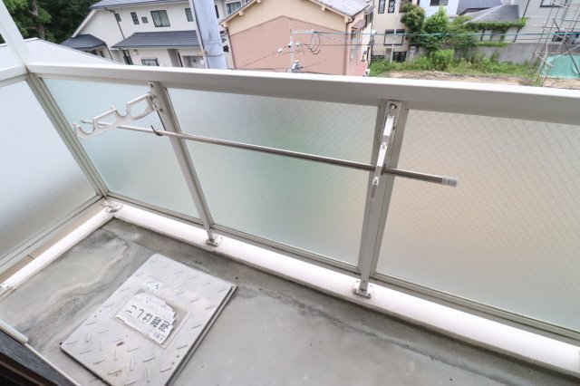 拡大写真:レジスコート東難波1 2階302のバルコニー