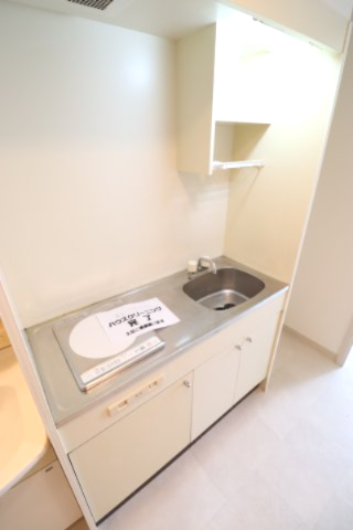 拡大写真:レジスコート東難波1 2階302のキッチン