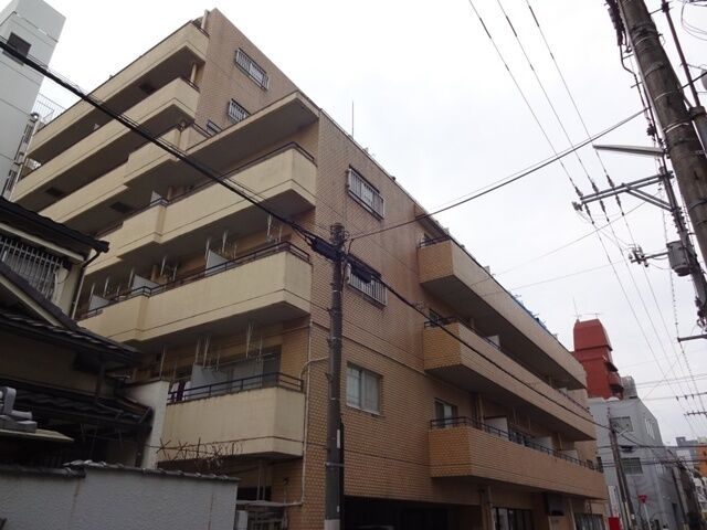 ウィンディア本川の外観