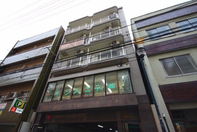 拡大写真:井原ビル 4階405の外観