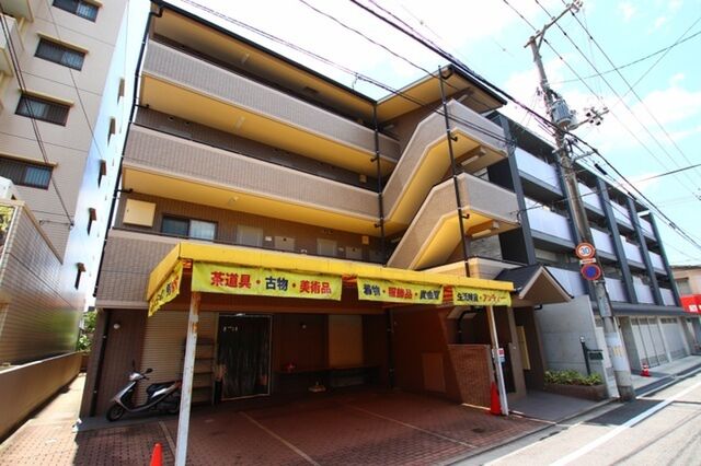 拡大写真:蓮花ビル 2階202の外観