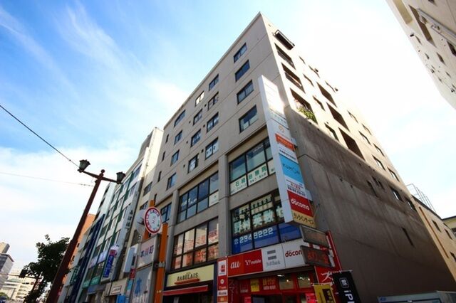 写真：広島市中区本川町１丁目の外観