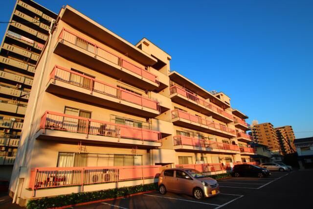 拡大写真:岩倉ビル 2階203の外観