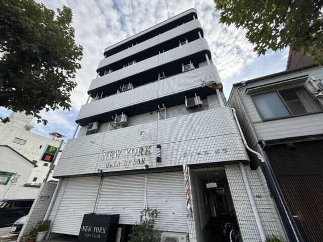ジューヌボアの外観