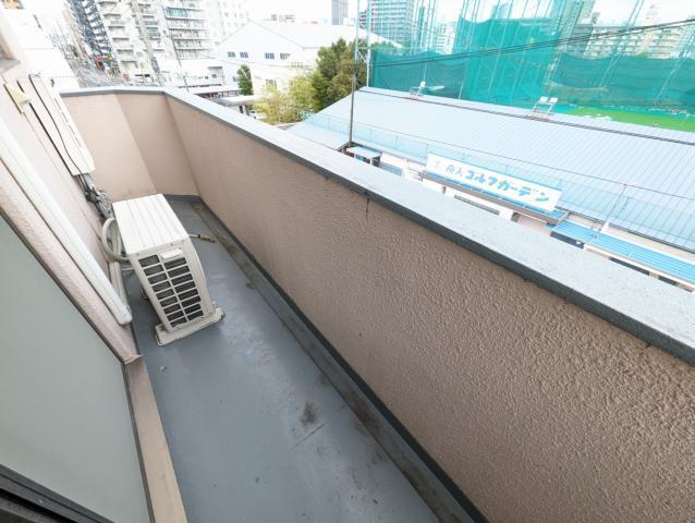 拡大写真:第三広州ビル 4階401のバルコニー