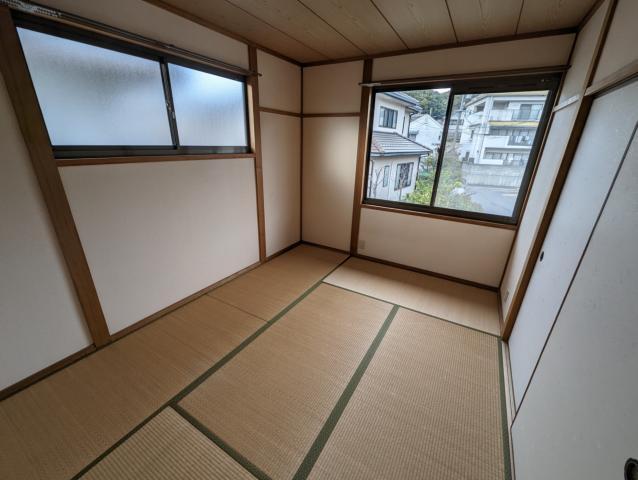 拡大写真:広島市東区牛田早稲田1丁目 2階2の居間