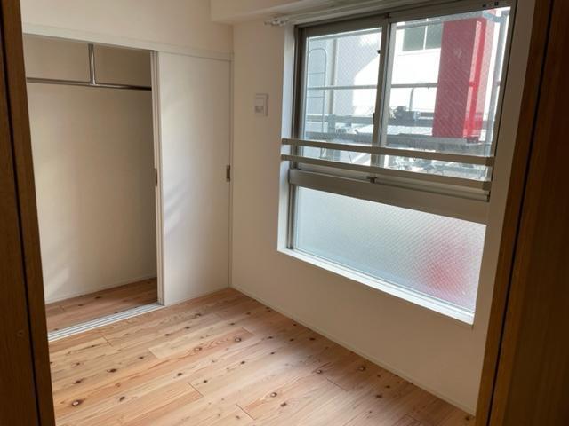 拡大写真:アイレスト袋町 3階303の寝室