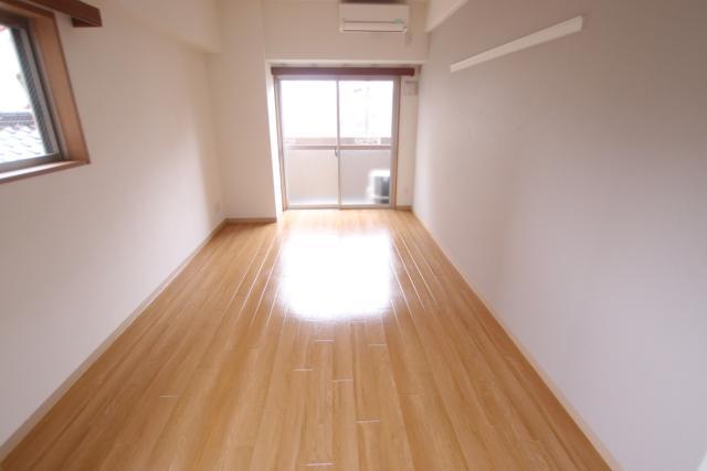 拡大写真:GRACE PARK CITY 6階604の居間