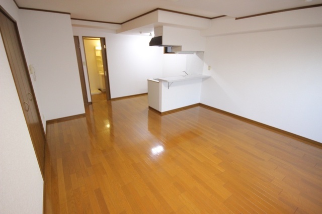 拡大写真:広島市中区幟町 7階704の居間