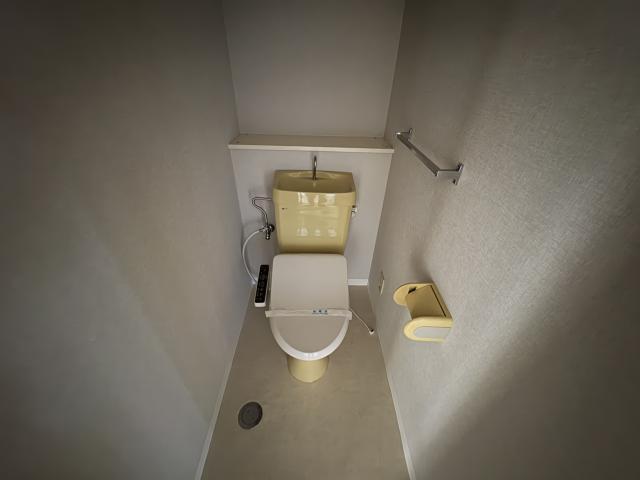 拡大写真:フルタビル 3階302のトイレ