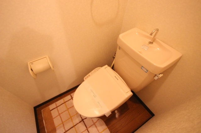拡大写真:広島市中区河原町 2階202のトイレ