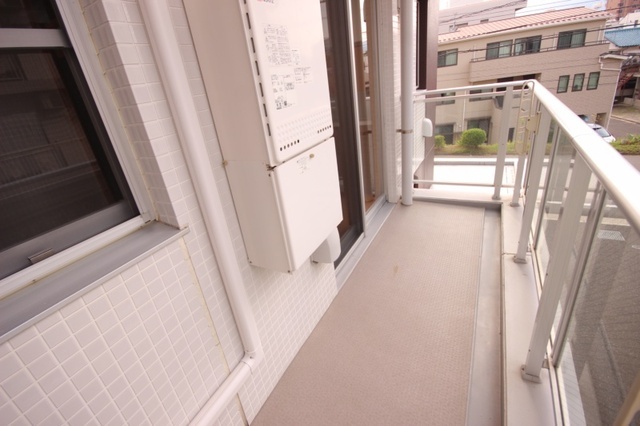 拡大写真：広島市中区白島九軒町 2階205のベランダ