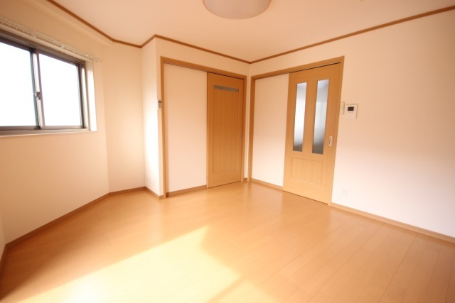 拡大写真:千田ビル 4階401の居間