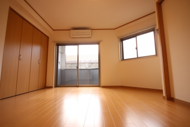 拡大写真:千田ビル 4階401の居間
