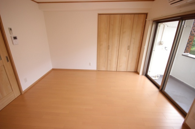 拡大写真:千田ビル 3階302の居間