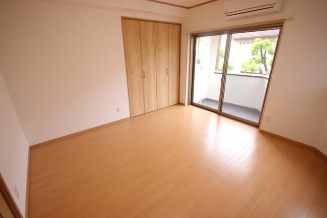 拡大写真:千田ビル 3階302の居間